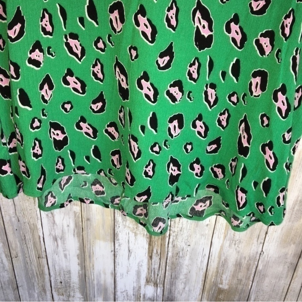 Andree Green & Pink Leopard Print Blouse - Picture 3 of 4